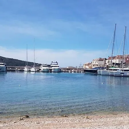 Apartment Nevenka A6 *