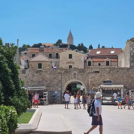 Nevenka A6 Apartment *