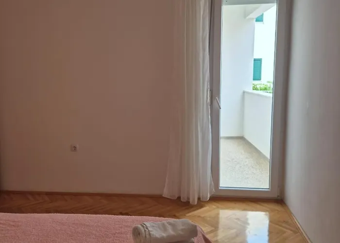 Nevenka A6 Apartment *