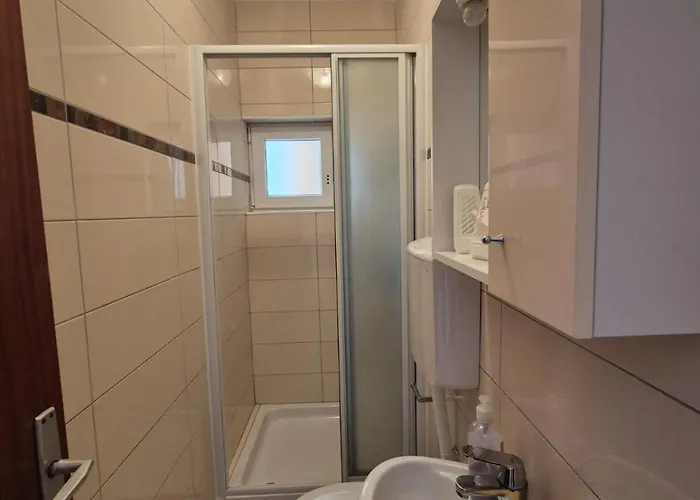 Nevenka A6 Apartment Primosten