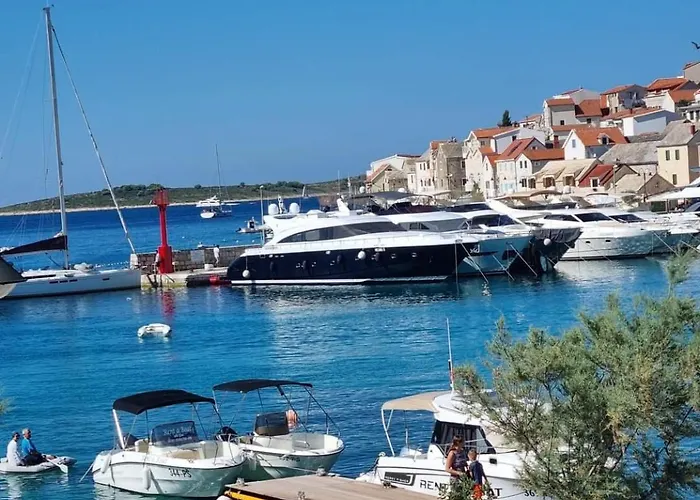 Nevenka A6 Apartment *