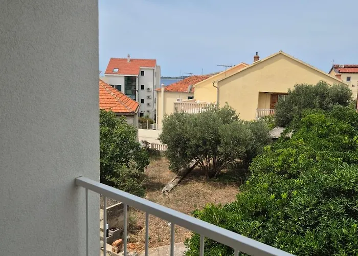 Nevenka A6 * Primosten